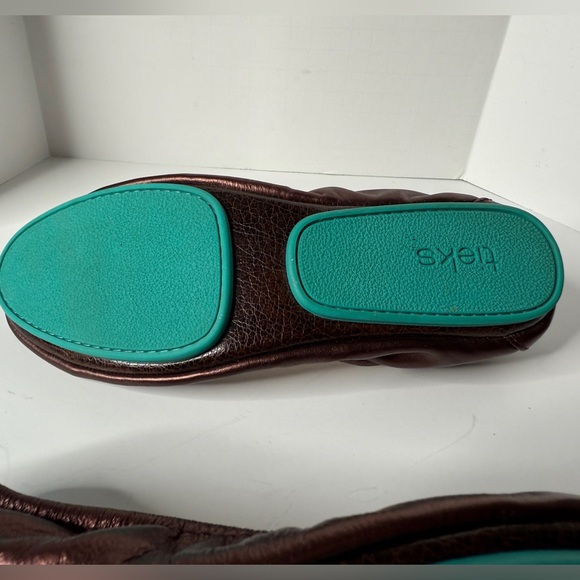Tieks Gavrieli Size 7 Leather Ballet Flats Slip On Shoes Raspberry Truffle RARE! - Picture 10 of 11